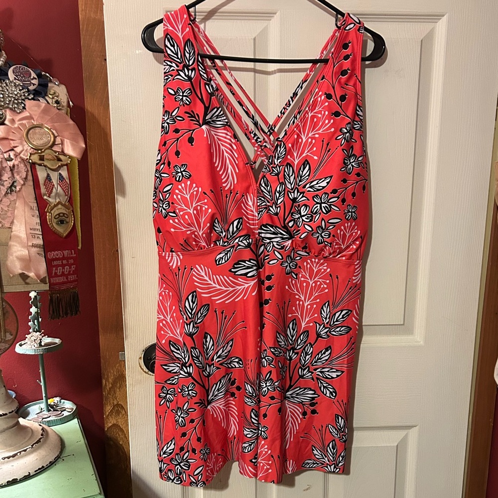 Plus Size Tankini Top